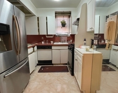 390 Rugby Road - Photo Thumbnail 6