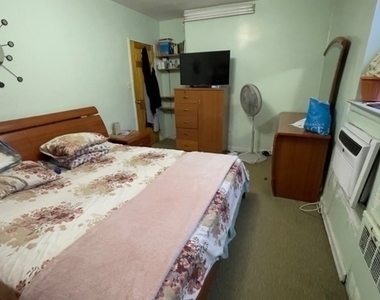 390 Rugby Road - Photo Thumbnail 8