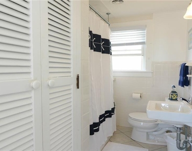 10 Weston Road - Photo Thumbnail 14