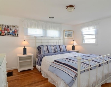 10 Weston Road - Photo Thumbnail 15