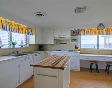 10 Weston Road - Photo Thumbnail 10