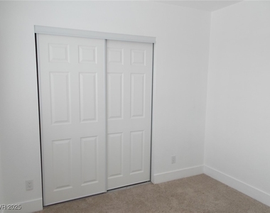 532 N 9th Street - Photo Thumbnail 9
