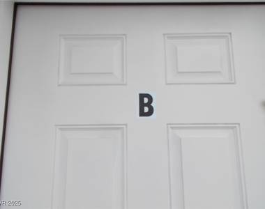 532 N 9th Street - Photo Thumbnail 3