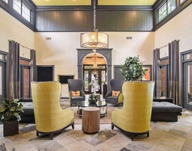 100 Ladson Court - Photo Thumbnail 12