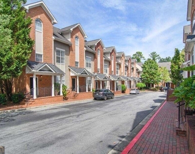 100 Ladson Court - Photo Thumbnail 17