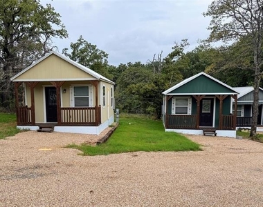 5001 Knob Hill Road - Photo Thumbnail 13