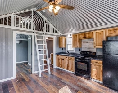 5001 Knob Hill Road - Photo Thumbnail 3