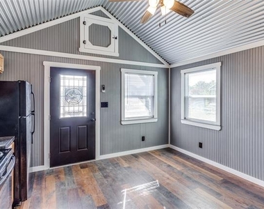5001 Knob Hill Road - Photo Thumbnail 6