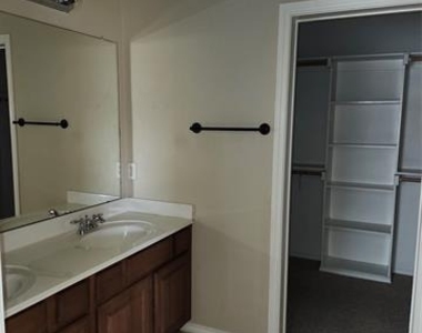 232 Seva Court - Photo Thumbnail 11