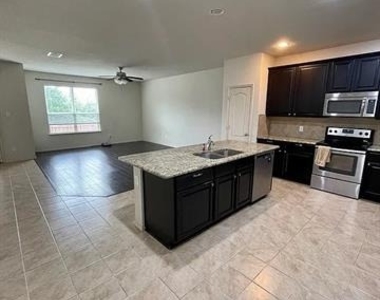 2004 Windsor Farms Drive - Photo Thumbnail 1