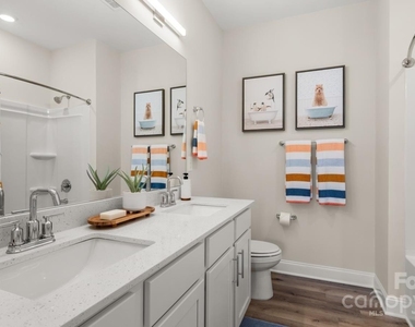 1748 Marglyn Drive - Photo Thumbnail 13