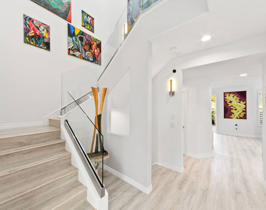 6463 Zuma View Place - Photo Thumbnail 10