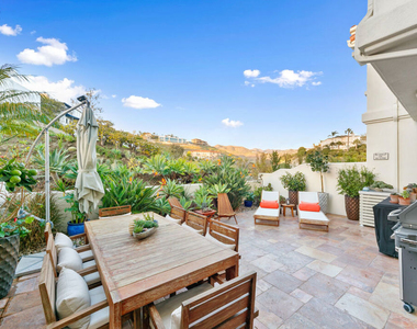 6463 Zuma View Place - Photo Thumbnail 24