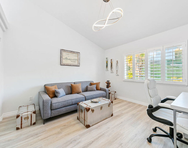 6463 Zuma View Place - Photo Thumbnail 31