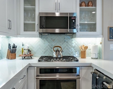 824 Jersey Ct - Photo Thumbnail 24