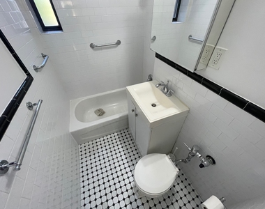 87-15 37th Avenue - Photo Thumbnail 16