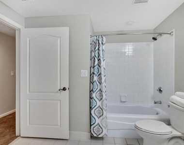 300 Uno Lago Drive - Photo Thumbnail 34