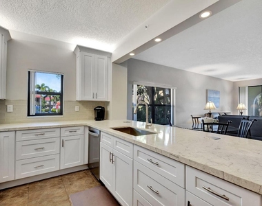 300 Uno Lago Drive - Photo Thumbnail 9