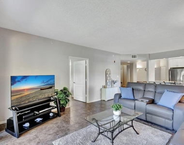 300 Uno Lago Drive - Photo Thumbnail 20