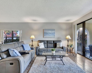 300 Uno Lago Drive - Photo Thumbnail 18