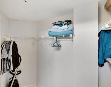 300 Uno Lago Drive - Photo Thumbnail 29
