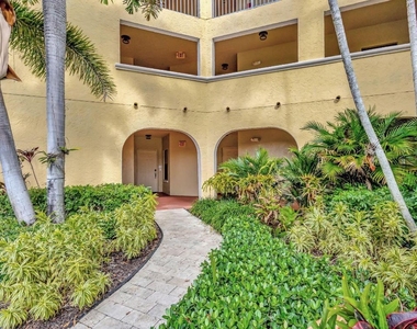 300 Uno Lago Drive - Photo Thumbnail 3