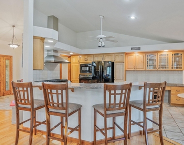 6 Bay Drive - Photo Thumbnail 24