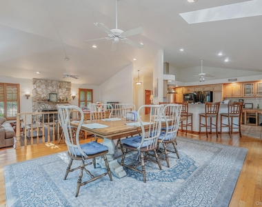 6 Bay Drive - Photo Thumbnail 5