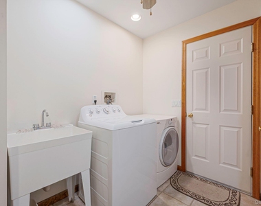 6 Bay Drive - Photo Thumbnail 12