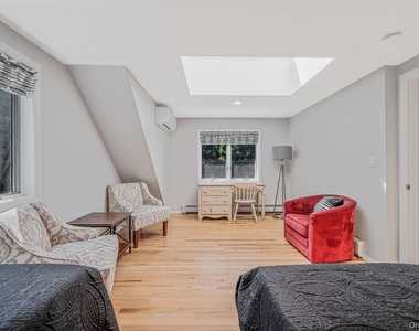 8 Paynes Lane - Photo Thumbnail 13