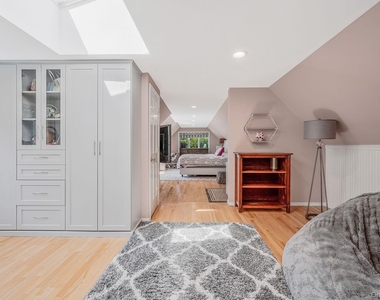 8 Paynes Lane - Photo Thumbnail 16