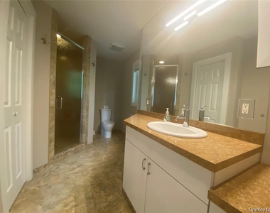 19 W End Avenue - Photo Thumbnail 14