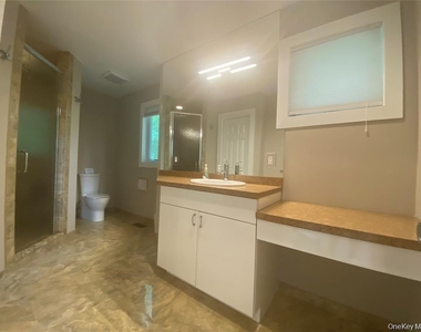19 W End Avenue - Photo Thumbnail 15