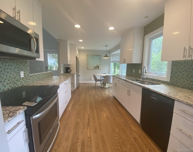 19 W End Avenue - Photo Thumbnail 8