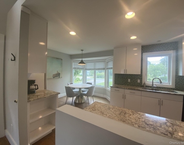 19 W End Avenue - Photo Thumbnail 7