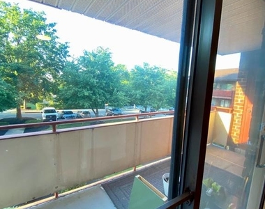 6437 Richmond Highway - Photo Thumbnail 4