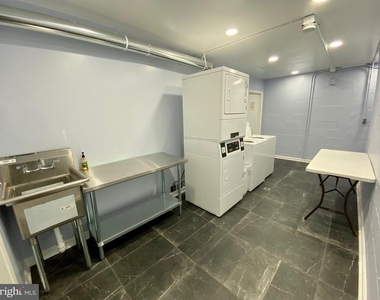 6437 Richmond Highway - Photo Thumbnail 14