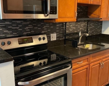 6437 Richmond Highway - Photo Thumbnail 22
