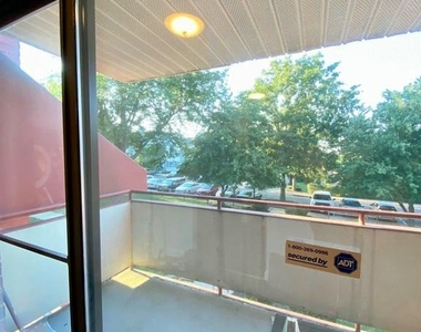 6437 Richmond Highway - Photo Thumbnail 11