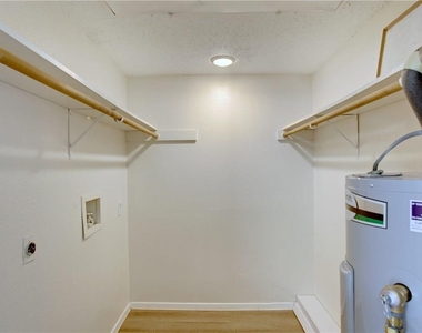 9079 Jollyville Rd - Photo Thumbnail 20
