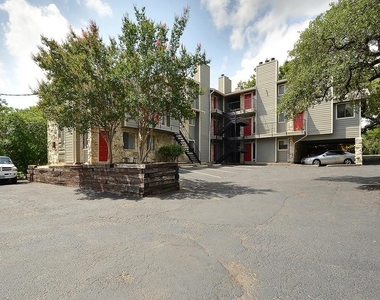9079 Jollyville Rd - Photo Thumbnail 6