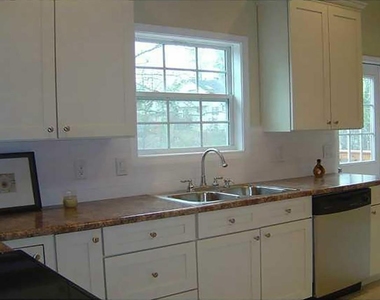 1510 Roberts Drive Se - Photo Thumbnail 14