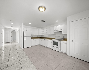 4735 30th Street Sw - Photo Thumbnail 18