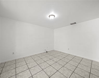 4735 30th Street Sw - Photo Thumbnail 17