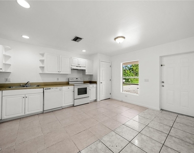 4735 30th Street Sw - Photo Thumbnail 20