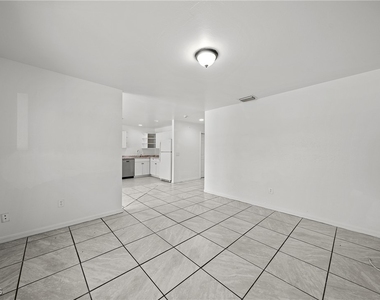 4735 30th Street Sw - Photo Thumbnail 3