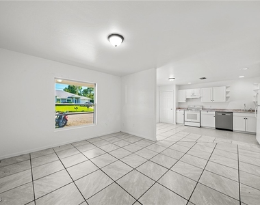 4735 30th Street Sw - Photo Thumbnail 2