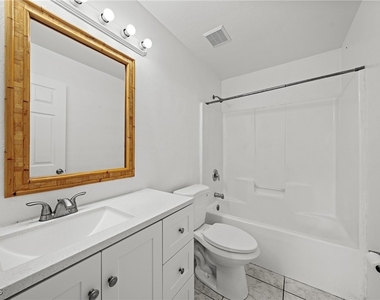4735 30th Street Sw - Photo Thumbnail 10