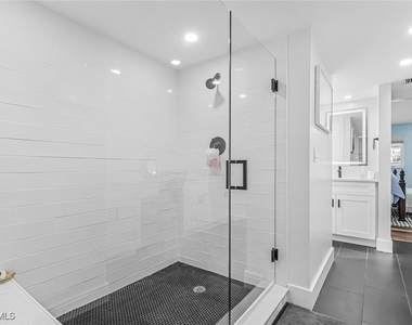 1823 Hurricane Harbor Lane - Photo Thumbnail 17