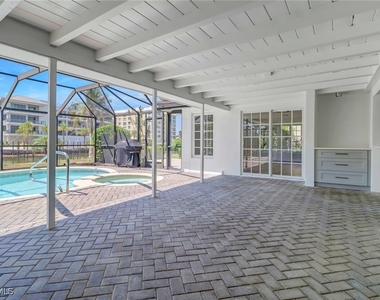 1823 Hurricane Harbor Lane - Photo Thumbnail 24